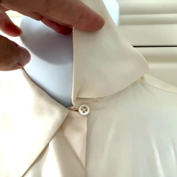 Vtg silk Christian Dior for Saks Fifth Avenue-Vintage Cream Women's Blouse- - Picture 4 of 16